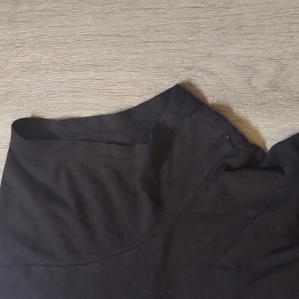 Calvin Klein Jeans Black Crop Top - Picture 3 of 5